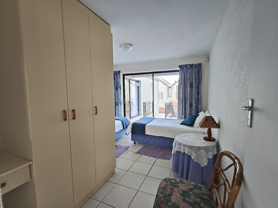 12 Bedroom Property for Sale in Paradise Beach Eastern Cape